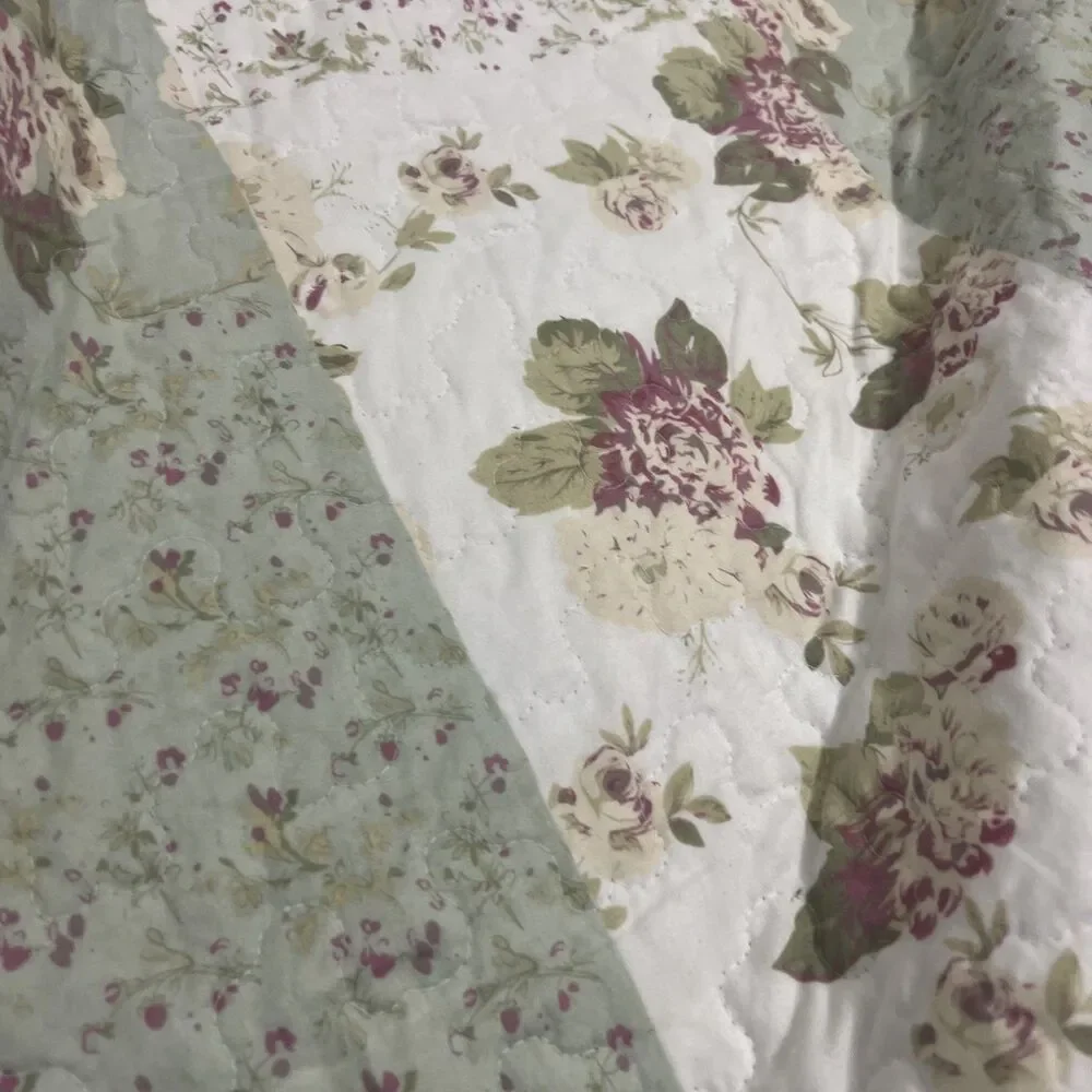 Shabby Chic Patchwork Reversible Pink Green Floral Queen King 89x100 W/Shams